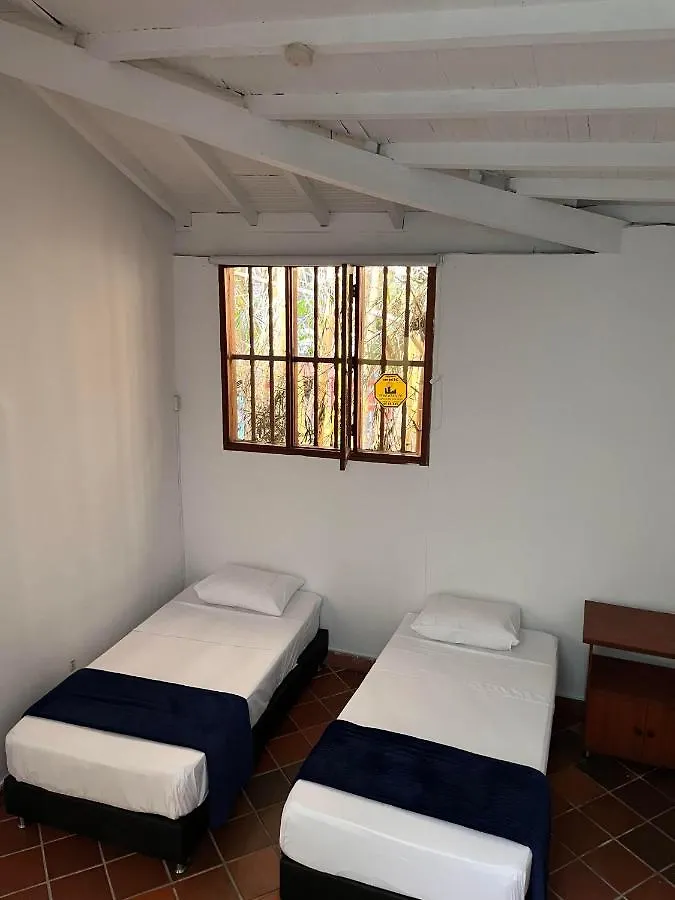 Yolo Hostel Medellin 0*,