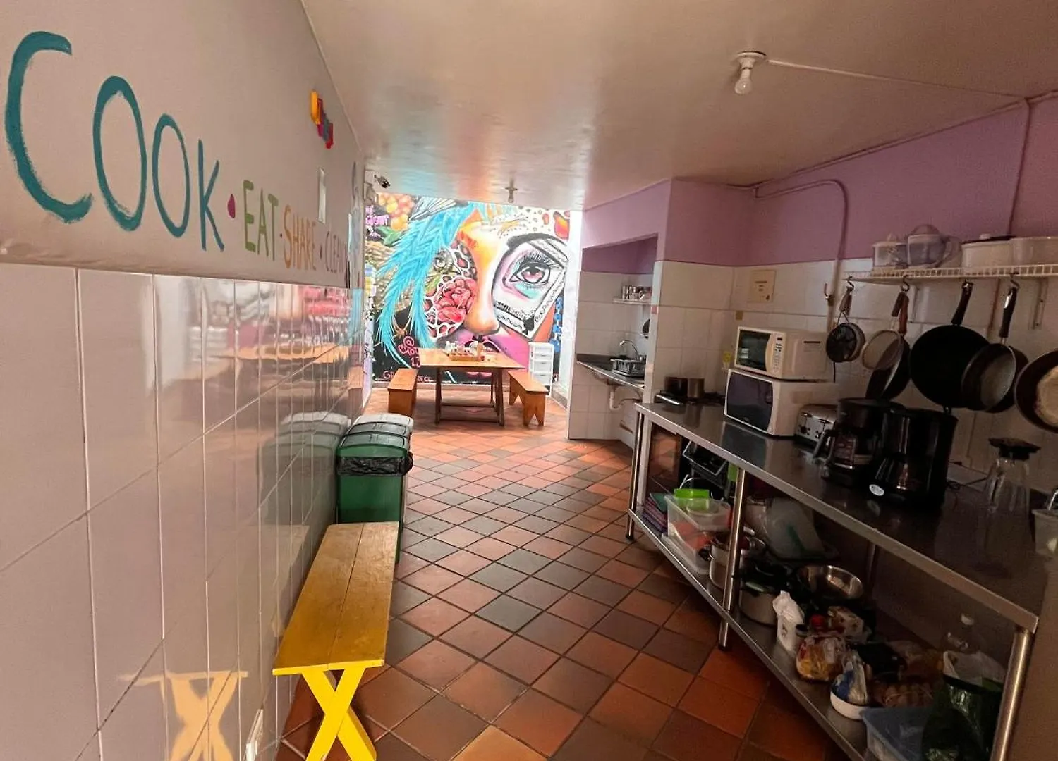 Yolo Hostel Medellin