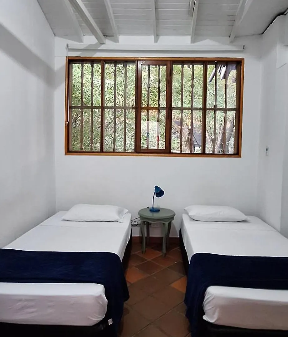 Yolo Hostel Medellin 0*,