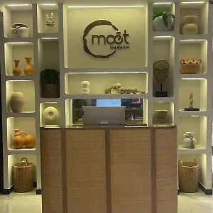 Moet *** Medellín