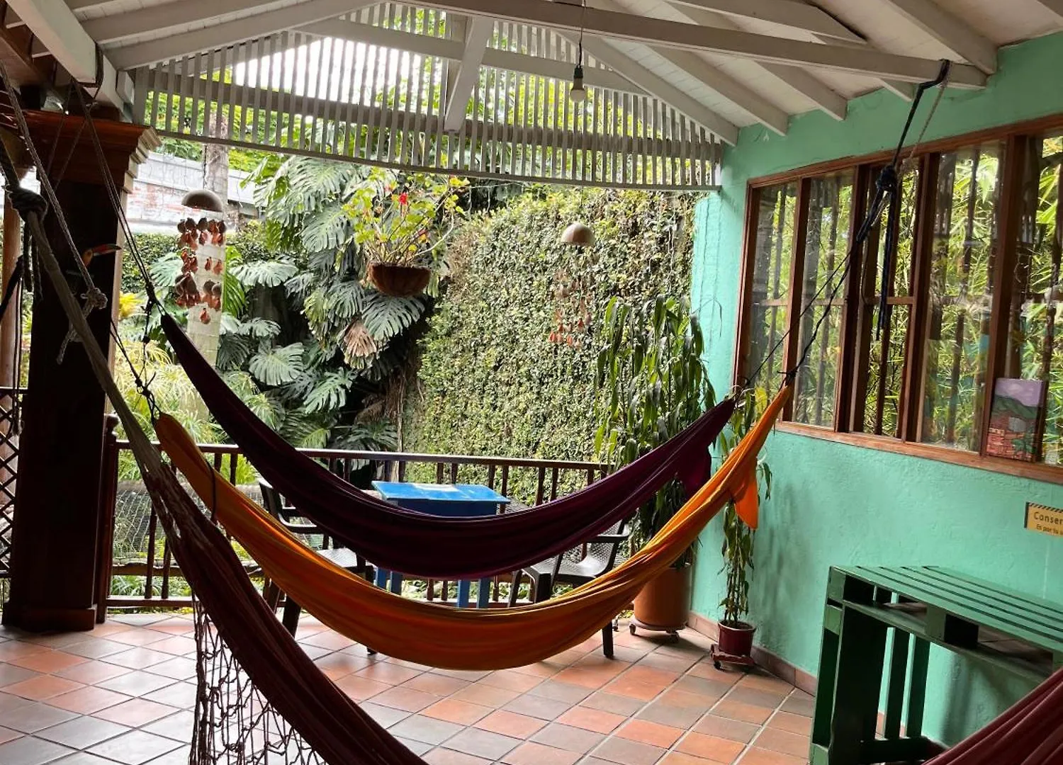 Yolo Hostel Medellín Colômbia