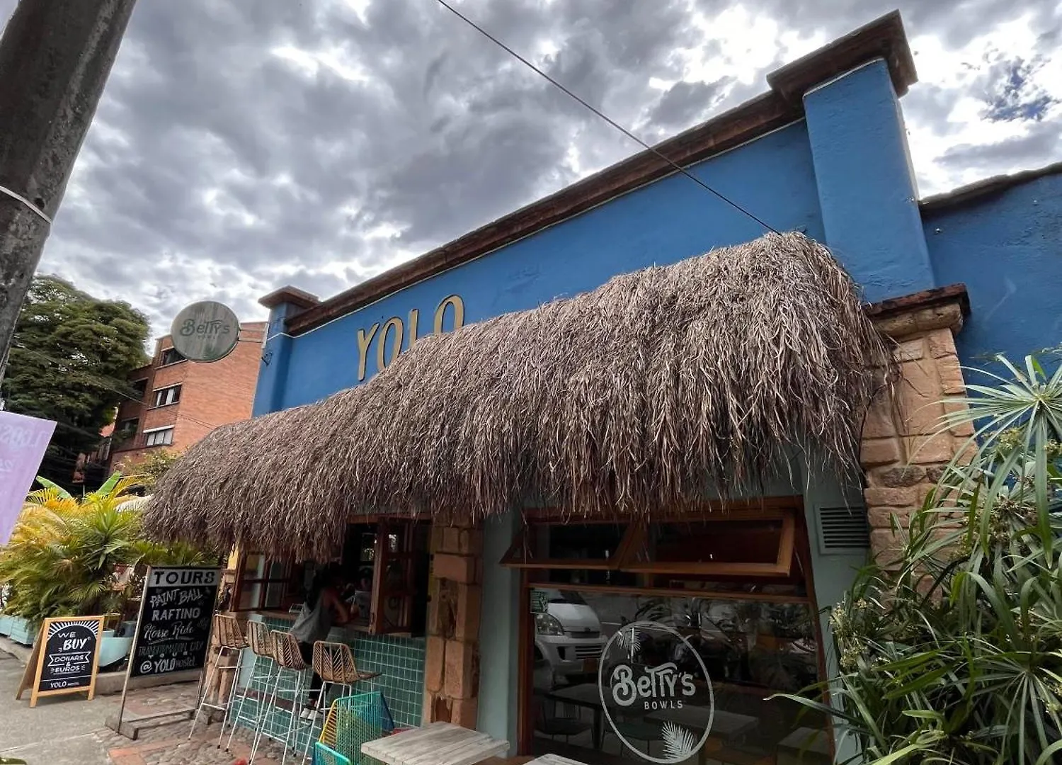 Yolo Hostel Medellín 0*,  Colômbia
